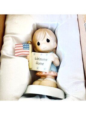 Precious Moments Welcome Home My Hero Figurine Girl Holding USA Flag 740020 2007